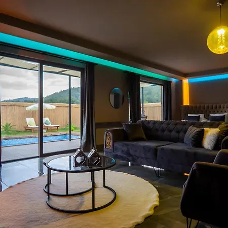 ölüdeniz/hisarönünde özel Havuzlu 102 Villa